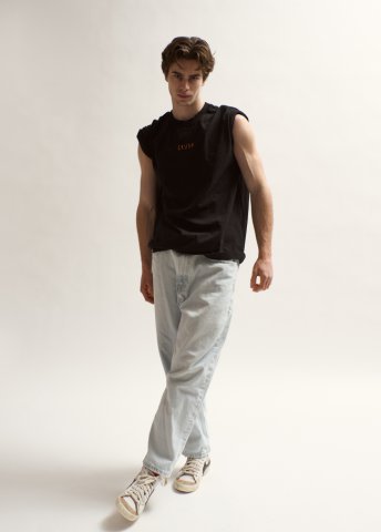Tomas W.